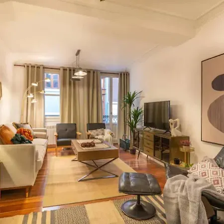 Exclusivo En El Casco Viejo Daire Bilbao